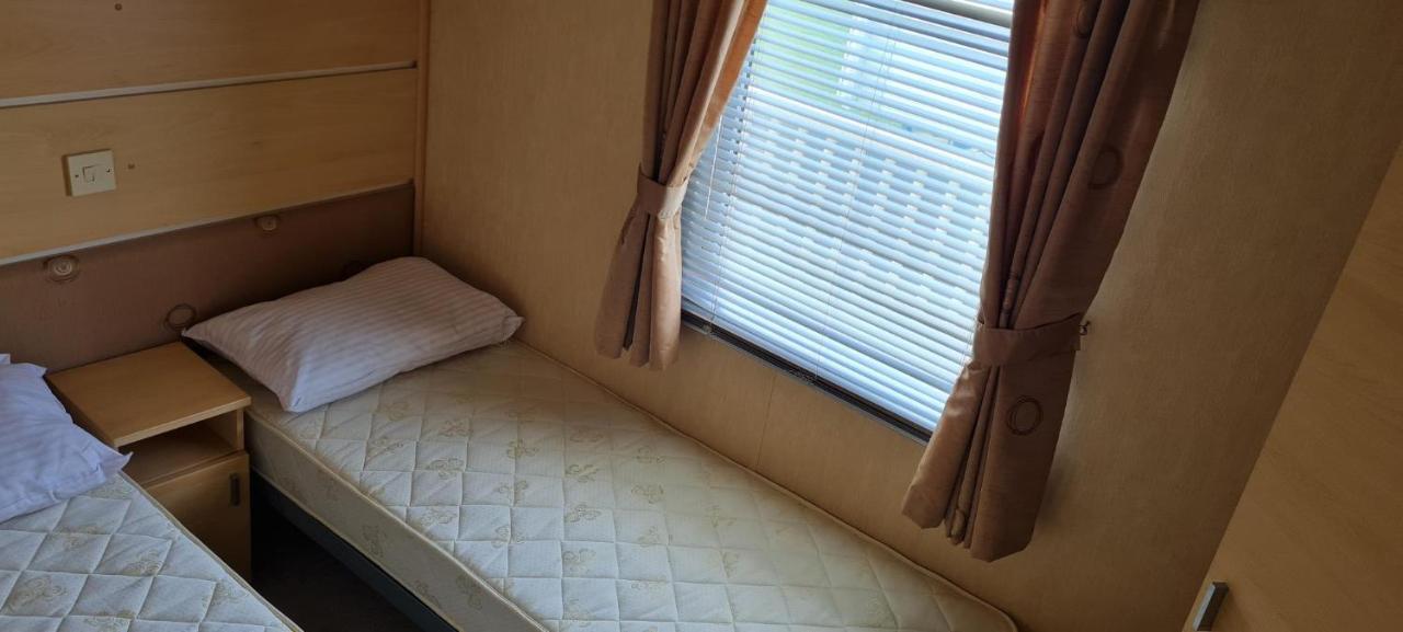 Hotel Lovely Caravan With Decking At Coral Beach Park In Lincolnshire Ref 77001C Ingoldmells Exteriér fotografie